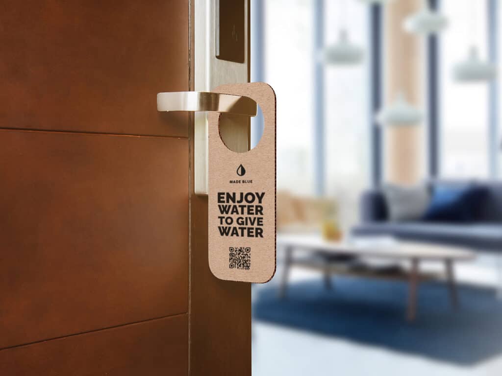 enjoy water to give water door hanger
