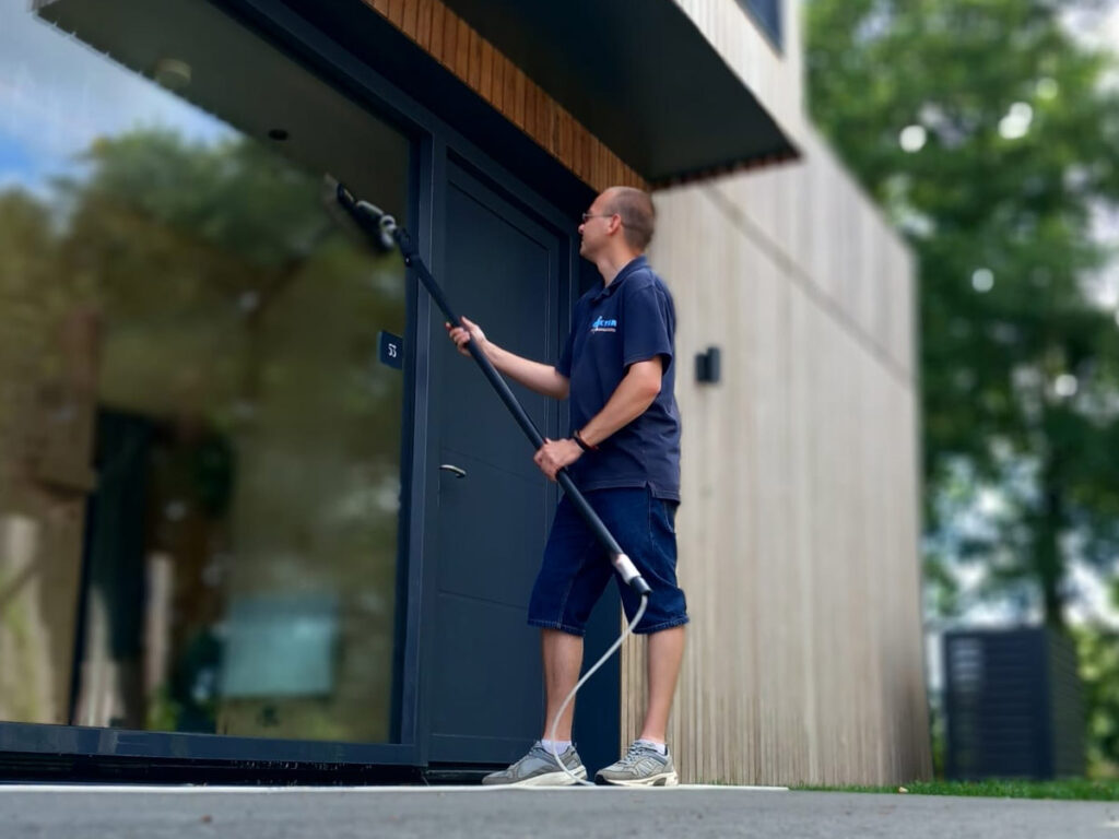 Dokter Schoonmaak - window washing