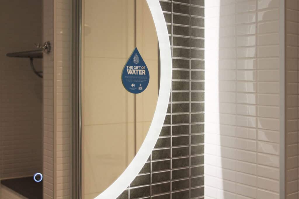 Druppel op spiegel Doubletree by Hilton